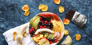 خانه اجرا بچه گربه ای که در سن سیمون رقابتی مورد علاقه است