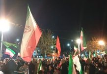 اجتماع شبانه مردم فراهان در حمایت از رهبر انقلاب و نیروهای مسلح